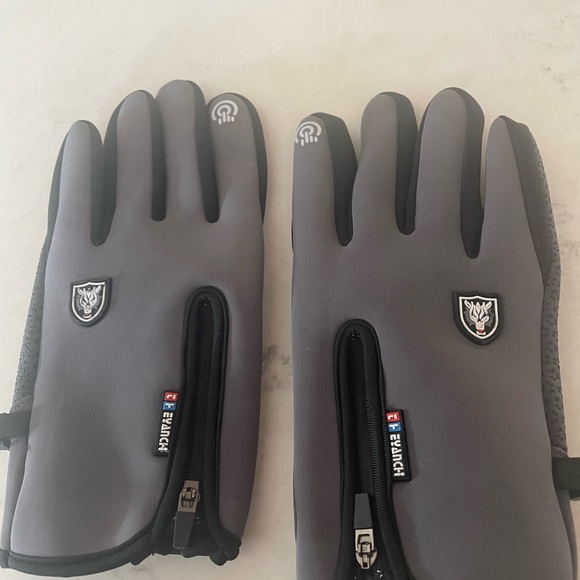 Water resistant thermal gloves - Picture 4 of 5